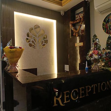 Shree Shyamraj Hotel Ujjain Bagian luar foto