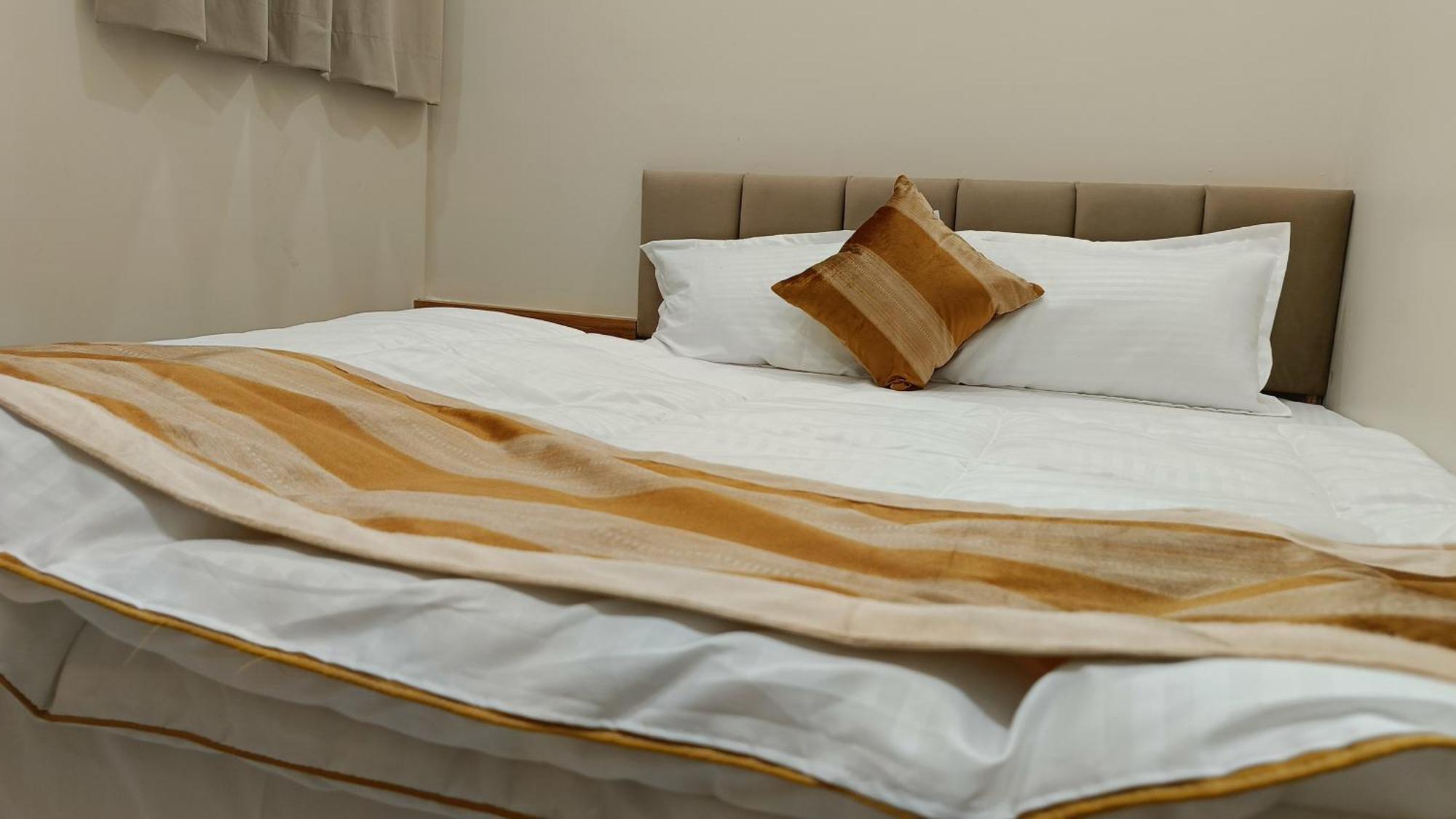 Shree Shyamraj Hotel Ujjain Bagian luar foto